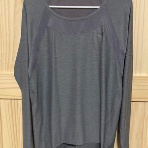 Long Sleeve UnderArmour T-Shirt